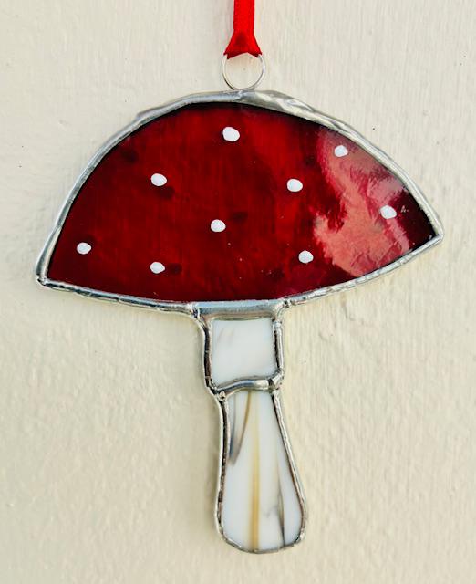 NEW FOR 2026 -Mushroom/Toadstool Stained Glass Art With Luminar Glass Studios - 2nd May - 6.30pm - 9pm